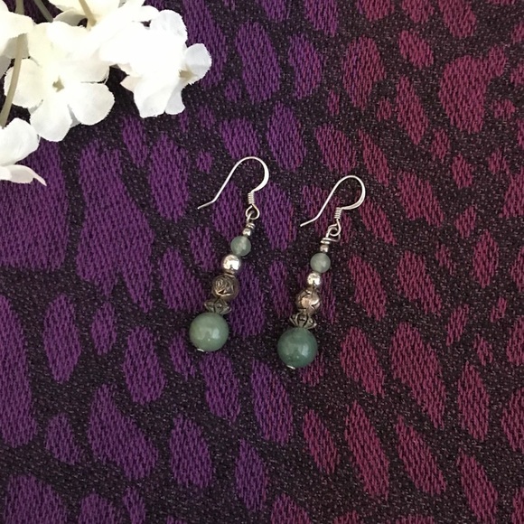 Jade / Silver Bracelet & Earrings Set​​ - Picture 4 of 9